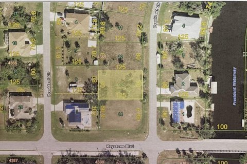 Land in Port Charlotte, Florida № 2162884