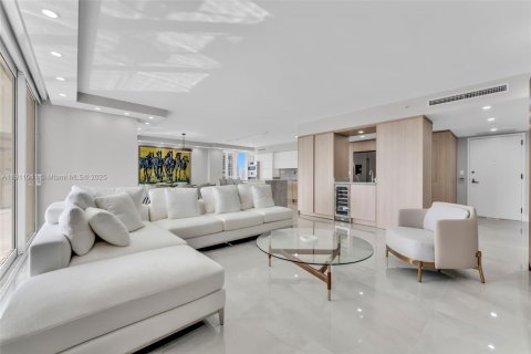 Снять в аренду кондоминиум в Авентура, Флорида 2 спальни, 169.55м2, № 1966177 - фото 14