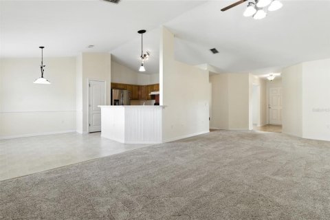 House in Lakeland, Florida 3 bedrooms, 189.06 sq.m. № 1914595 - photo 9
