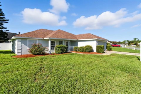 House in Lakeland, Florida 3 bedrooms, 189.06 sq.m. № 1914595 - photo 2