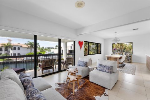 Condo in Highland Beach, Florida, 3 bedrooms  № 2186544 - photo 26