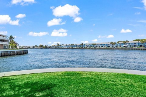 Condo in Highland Beach, Florida, 3 bedrooms  № 2186544 - photo 7