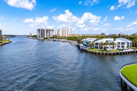 Condo in Highland Beach, Florida, 3 bedrooms  № 2186544 - photo 17