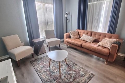 Condominio en venta en Kissimmee, Florida, 4 dormitorios, 136.57 m2 № 2429319 - foto 2