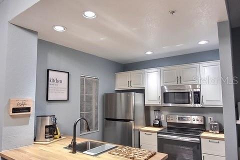 Condominio en venta en Kissimmee, Florida, 4 dormitorios, 136.57 m2 № 2429319 - foto 3