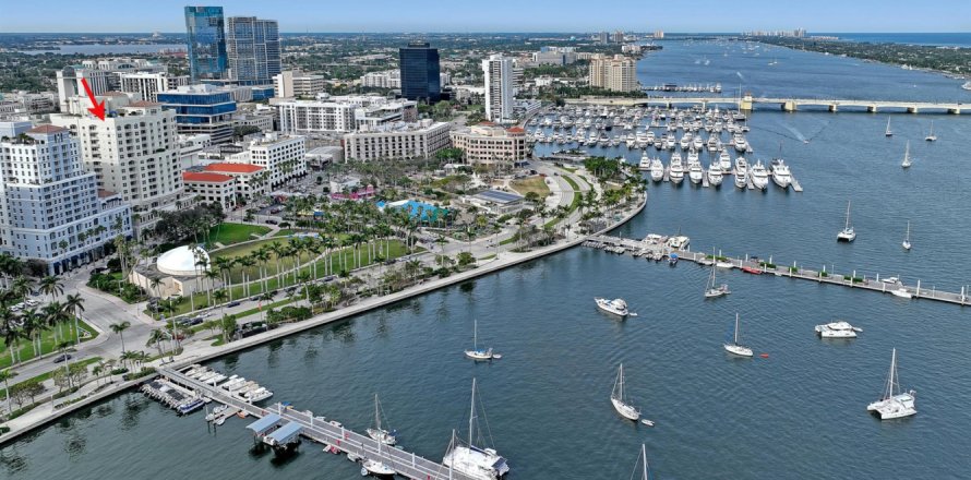 Condo à West Palm Beach, Floride, 4 chambres № 929978