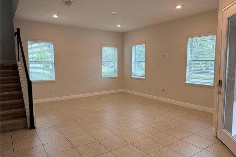 Villa ou maison à louer à Orlando, Floride: 3 chambres, 165.83 m2 № 2312941 - photo 8