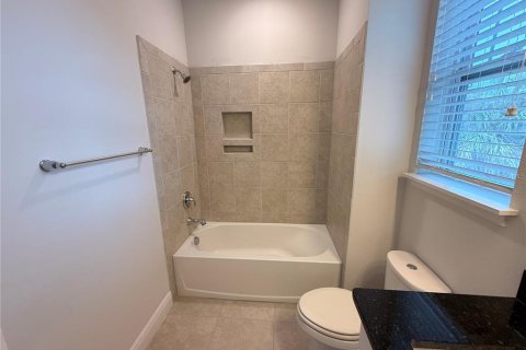 Villa ou maison à louer à Orlando, Floride: 3 chambres, 165.83 m2 № 2312941 - photo 22