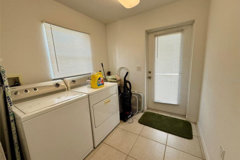Villa ou maison à louer à Punta Gorda, Floride: 4 chambres, 279.54 m2 № 1877024 - photo 23