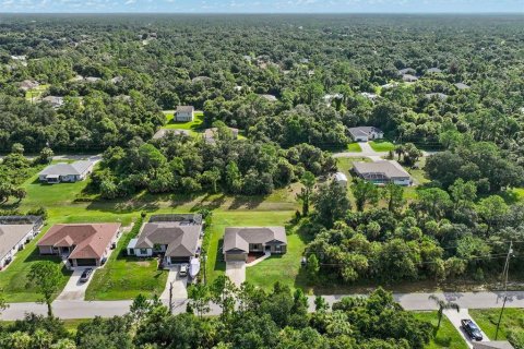 Villa ou maison à vendre à North Port, Floride: 3 chambres, 136.01 m2 № 2289856 - photo 29