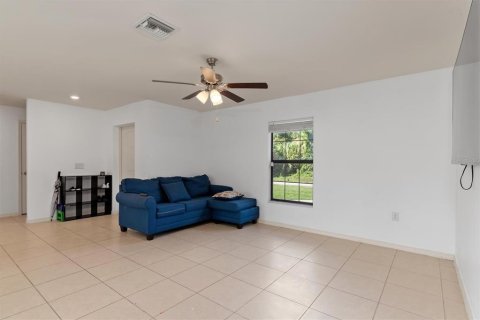 Villa ou maison à vendre à North Port, Floride: 3 chambres, 136.01 m2 № 2289856 - photo 6