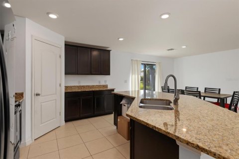 Villa ou maison à vendre à North Port, Floride: 3 chambres, 136.01 m2 № 2289856 - photo 10