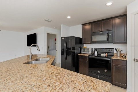 Villa ou maison à vendre à North Port, Floride: 3 chambres, 136.01 m2 № 2289856 - photo 8
