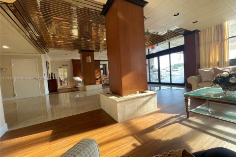 Снять в аренду кондоминиум в Хатчинсон-Айленд-Саут, Флорида 2 спальни, 133.41м2, № 2018722 - фото 6