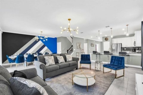 Villa ou maison à vendre à Kissimmee, Floride: 8 chambres, 398.46 m2 № 2324057 - photo 11