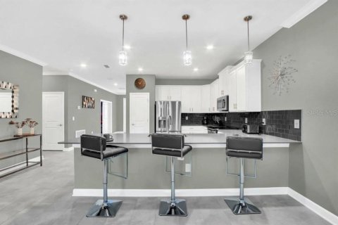 Villa ou maison à vendre à Kissimmee, Floride: 8 chambres, 398.46 m2 № 2324057 - photo 5