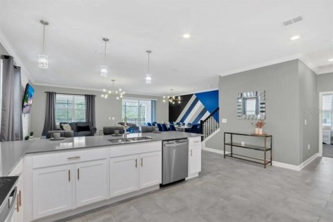 Villa ou maison à vendre à Kissimmee, Floride: 8 chambres, 398.46 m2 № 2324057 - photo 6