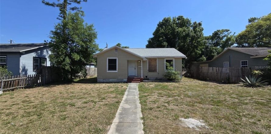 Casa en Saint Petersburg, Florida 3 dormitorios, 110.09 m2 № 1656743