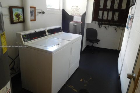 Copropriété à vendre à Miami, Floride: 1 chambre, 76.46 m2 № 1991680 - photo 12