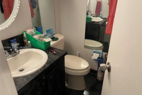 Copropriété à vendre à Miami, Floride: 1 chambre, 76.46 m2 № 1991680 - photo 8