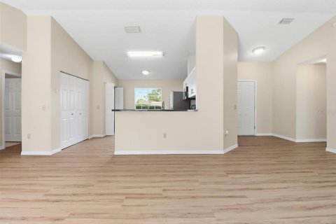 Villa ou maison à vendre à Beverly Hills, Floride: 2 chambres, 120.03 m2 № 2094382 - photo 13