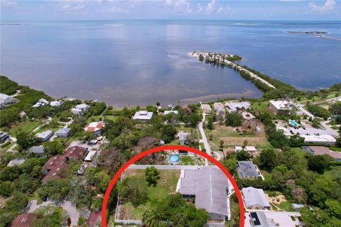 House in Tarpon Springs, Florida 4 bedrooms, 173.73 sq.m. № 1798036 - photo 9