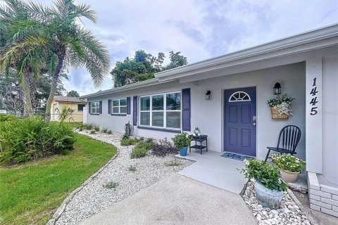 House in Tarpon Springs, Florida 4 bedrooms, 173.73 sq.m. № 1798036 - photo 5