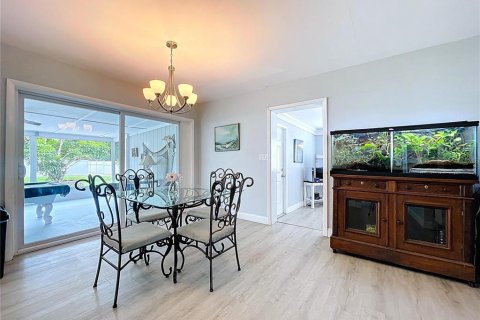 House in Tarpon Springs, Florida 4 bedrooms, 173.73 sq.m. № 1798036 - photo 28
