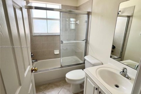 Снять в аренду виллу или дом в Мирамар, Флорида 3 спальни, 190.82м2, № 1964343 - фото 29