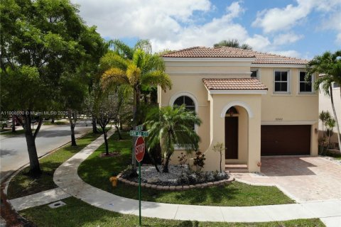 Снять в аренду виллу или дом в Мирамар, Флорида 3 спальни, 190.82м2, № 1964343 - фото 6