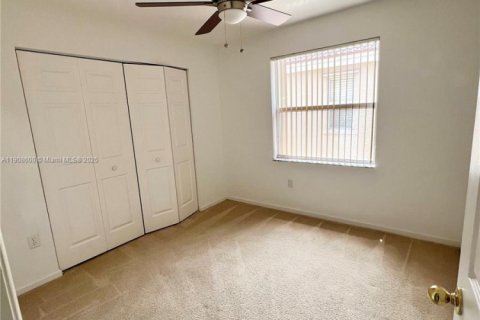 Снять в аренду виллу или дом в Мирамар, Флорида 3 спальни, 190.82м2, № 1964343 - фото 27