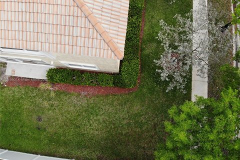 Снять в аренду виллу или дом в Мирамар, Флорида 3 спальни, 190.82м2, № 1964343 - фото 5