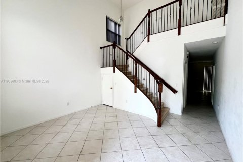 Снять в аренду виллу или дом в Мирамар, Флорида 3 спальни, 190.82м2, № 1964343 - фото 14