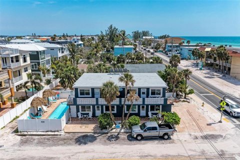 Condo in Bradenton Beach, Florida, 2 bedrooms  № 2215854 - photo 5