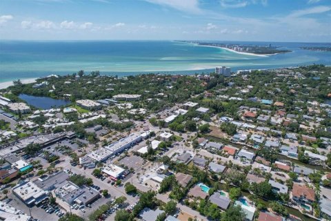 Villa ou maison à louer à Sarasota, Floride: 2 chambres, 106.28 m2 № 2098902 - photo 27