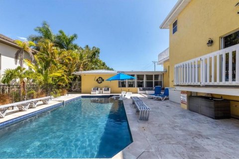 Villa ou maison à louer à Sarasota, Floride: 2 chambres, 106.28 m2 № 2098902 - photo 18