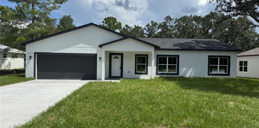 House in Dunnellon, Florida 3 bedrooms, 172.43 sq.m. № 1870683