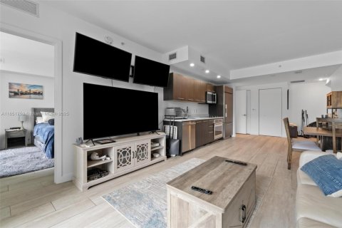 Condominio en venta en Miami, Florida, 1 dormitorio, 68.56 m2 № 1871398 - foto 7