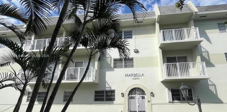 Condo à North Miami, Floride, 2 chambres № 1934208