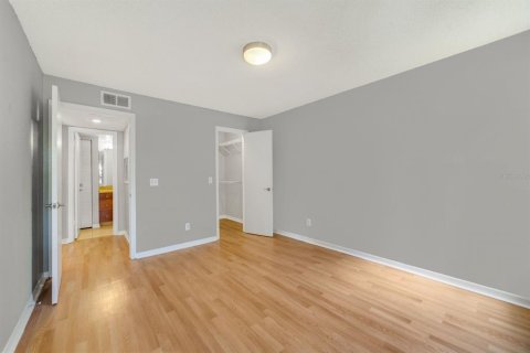 Condo in Orlando, Florida, 1 bedroom  № 1869190 - photo 12