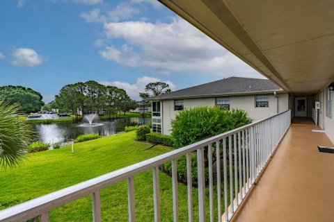Condo in Port St. Lucie, Florida, 1 bedroom  № 2175922 - photo 6
