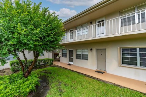 Condo in Port St. Lucie, Florida, 1 bedroom  № 2175922