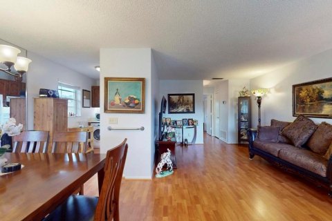 Condo in Port St. Lucie, Florida, 1 bedroom  № 2175922 - photo 8