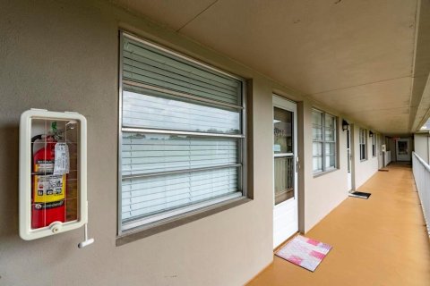 Condo in Port St. Lucie, Florida, 1 bedroom  № 2175922 - photo 4