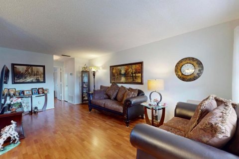 Condo in Port St. Lucie, Florida, 1 bedroom  № 2175922 - photo 9