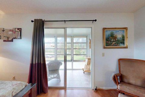 Condo in Port St. Lucie, Florida, 1 bedroom  № 2175922 - photo 27