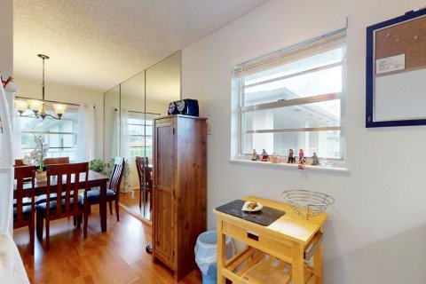 Condo in Port St. Lucie, Florida, 1 bedroom  № 2175922 - photo 18