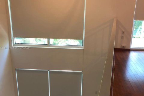 Купить кондоминиум в Майами, Флорида 1 спальня, 69.68м2, № 1984456 - фото 11