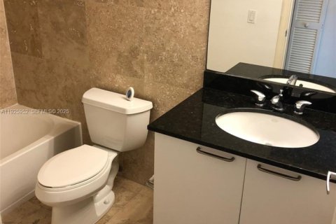 Купить кондоминиум в Майами, Флорида 1 спальня, 69.68м2, № 1984456 - фото 12