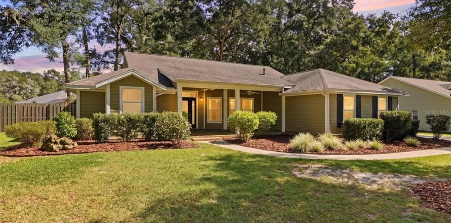 Villa ou maison à Ocala, Floride 3 chambres, 196.95 m2 № 2433131